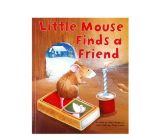Book reader little mouse finds a friend